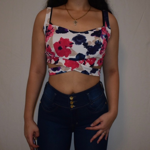 FLORAL CROSSED OVER BRALETTE/CROP - Picture 4 of 7